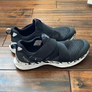 Tiem Spin Shoes size 8!!!